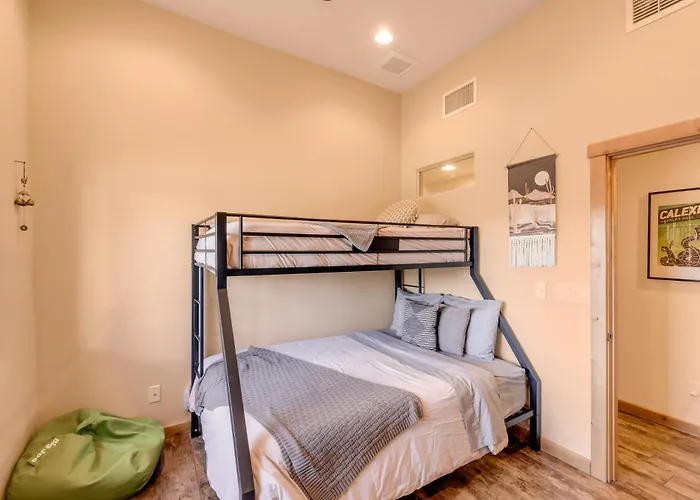 Peaceful Desert Retreat - Stunning Views - Pool Spa, Backyard, Music - ! Holiday home Tucson