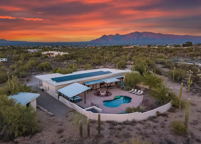 Peaceful Desert Retreat - Stunning Views - Pool Spa, Backyard, Music - ! Tucson