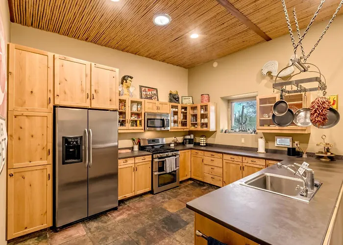 Holiday home Peaceful Desert Retreat - Stunning Views - Pool Spa, Backyard, Music - !