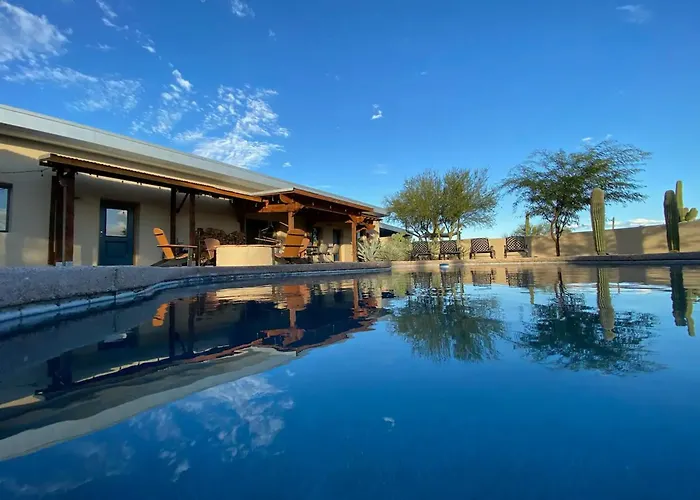Peaceful Desert Retreat - Stunning Views - Pool Spa, Backyard, Music - ! Holiday home Tucson