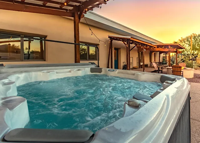 Holiday home Peaceful Desert Retreat - Stunning Views - Pool Spa, Backyard, Music - !