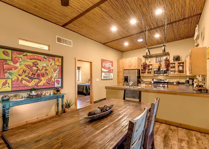 Holiday home Peaceful Desert Retreat - Stunning Views - Pool Spa, Backyard, Music - ! *