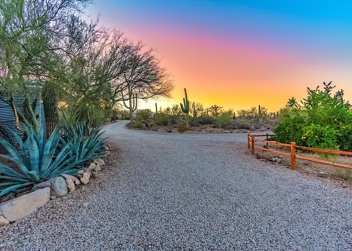 Holiday home Peaceful Desert Retreat - Stunning Views - Pool Spa, Backyard, Music - ! *
